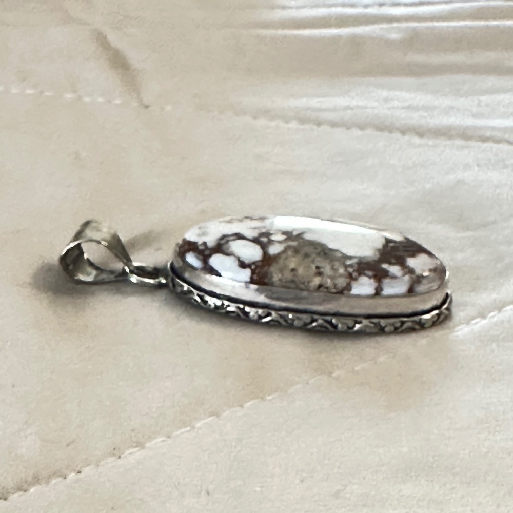 925 Sterling Silver Plated Wild Horse Jasper Pendant, Oval, Fair /Good Condition - Picture 2 of 9